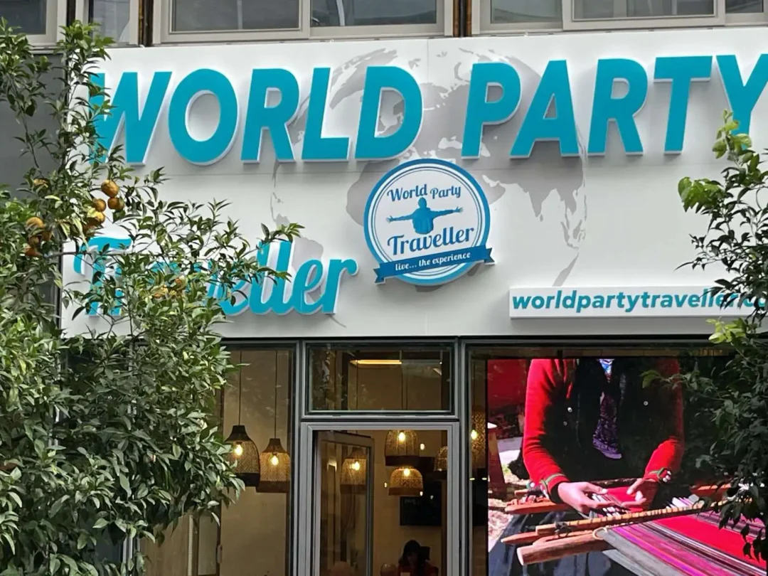 World Party Traveller